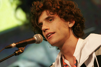 Mika poupée de cire... Mika poupée de cire...