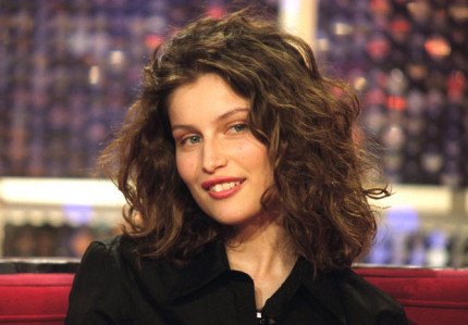 Laetitia Casta à la recherche "Des lendemains qui chantent" dans la Région Laetitia Casta à la recherche "Des lendemains qui chantent" dans la Région