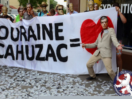 Affaire Touraine : 2000 euros d'amende requis contre le président de Génération Identitaire Affaire Touraine : 2000 euros d'amende requis contre le président de Génération Identitaire