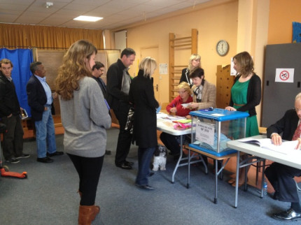 Régionales 2015: 20,95% de participation en Auvergne Rhône-Alpes à 12h Régionales 2015: 20,95% de participation en Auvergne Rhône-Alpes à 12h