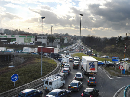 Drapeau orange sur les routes de Rhône-Alpes ce dimanche Drapeau orange sur les routes de Rhône-Alpes ce dimanche
