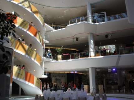 Les centres commerciaux de l’agglomération lyonnaise ouverts ce mercredi 11 novembre Les centres commerciaux de l’agglomération lyonnaise ouverts ce mercredi 11 novembre