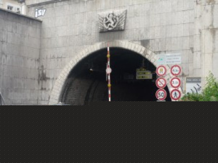 Accès restreint au Tunnel de la Croix-Rousse Accès restreint au Tunnel de la Croix-Rousse