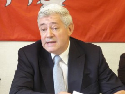 Bruno Gollnisch en campagne pour la pr&eacute;sidence du Front National