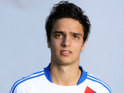 Clément Grenier et Alexandre Lacazette permettent aux Bleus de se qualifier Clément Grenier et Alexandre Lacazette permettent aux Bleus de se qualifier