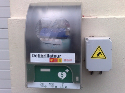 Des d&eacute;fibrillateurs publics &agrave; Villeurbanne