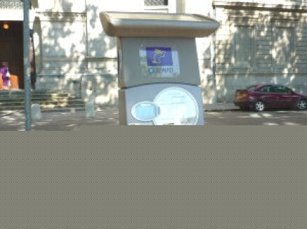 La ville de Lyon veut mettre fin au stationnement sauvage aux abords du parc de la t&ecirc;te d&rsquo;or