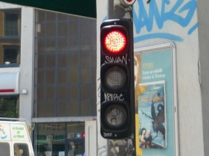 Le radar au feu rouge sera installé en septembre Cours Lafayette Le radar au feu rouge sera installé en septembre Cours Lafayette