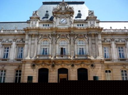 Les 10 r&eacute;fugi&eacute;s kurdes lib&eacute;r&eacute;s lundi ont fait leur demande d&rsquo;asile