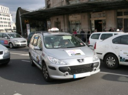 Les taxis lyonnais ne veulent pas d&rsquo;une nouvelle taxe