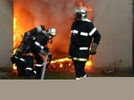 Lyon: violent incendie en centre ville Lyon: violent incendie en centre ville