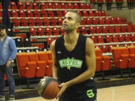 Tony Parker remporte le concours des meneurs