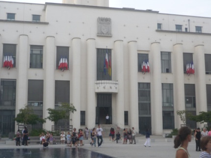 Villeurbanne s'engage pour l'accès au logement des jeunes Villeurbanne s'engage pour l'accès au logement des jeunes