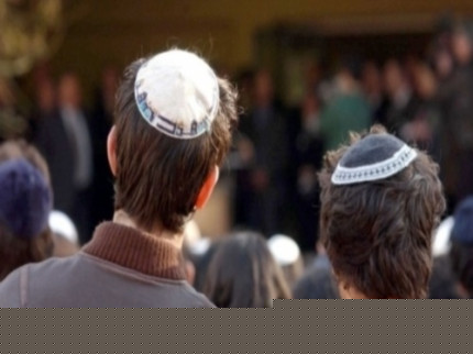 Agression antisémite de Villeurbanne : Jean-Paul Bret va rencontrer les victimes Agression antisémite de Villeurbanne : Jean-Paul Bret va rencontrer les victimes