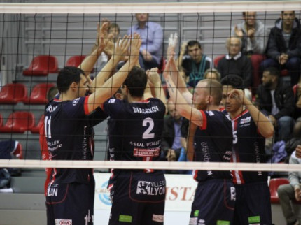 Challenge Cup : l&rsquo;ASUL Lyon Volley file en quart de finale