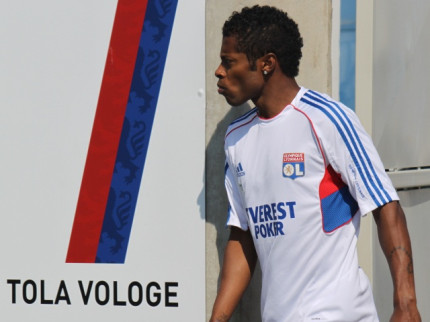 Michel Bastos réagit aux déclarations de Jean-Michel Aulas Michel Bastos réagit aux déclarations de Jean-Michel Aulas