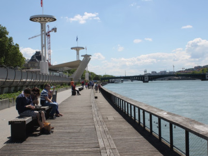 Le parcours sportif sur les Berges du Rhône réaménagé Le parcours sportif sur les Berges du Rhône réaménagé
