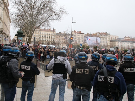 Loi Travail à Lyon : Alliance Police dénonce les peines des manifestants violents Loi Travail à Lyon : Alliance Police dénonce les peines des manifestants violents