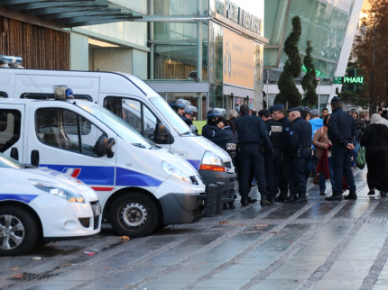 Il croit voir une femme armée, la Part-Dieu sous tension