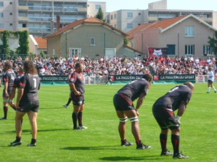 Le LOU rugby poursuit sa pr&eacute;paration en Haute-Loire