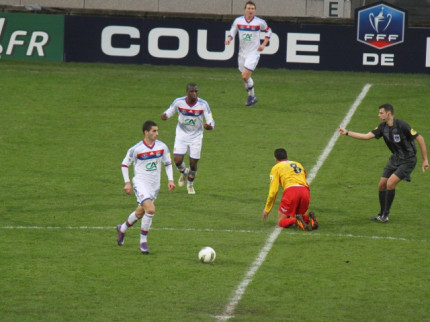 Pour le FN, l'OL est un avatar du "football business et des salaires indécents" Pour le FN, l'OL est un avatar du "football business et des salaires indécents"