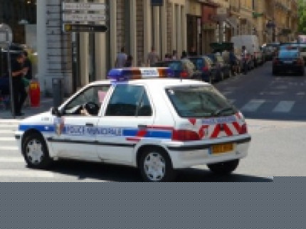 Un couple vole une bague de 38 000 euros dans une bijouterie lyonnaise Un couple vole une bague de 38 000 euros dans une bijouterie lyonnaise