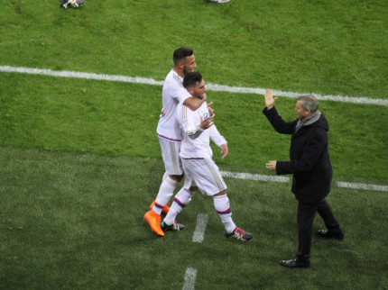 Au nouveau stade, l'OL assure contre Troyes (4-1)