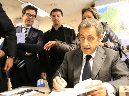 Lyon : près de 500 personnes pour la venue de Nicolas Sarkozy à Decitre Lyon : près de 500 personnes pour la venue de Nicolas Sarkozy à Decitre