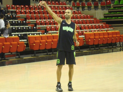 Football : Tony Parker favorable à des amendes pour les joueurs de l'Equipe de France Football : Tony Parker favorable à des amendes pour les joueurs de l'Equipe de France