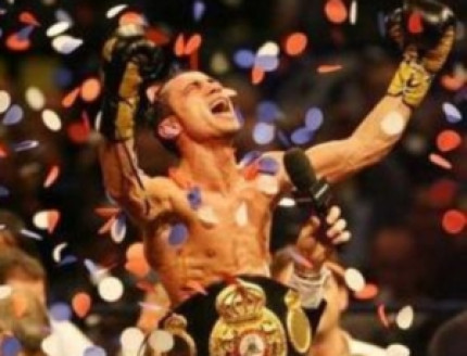 Boxe : Brahim Asloum range les gants