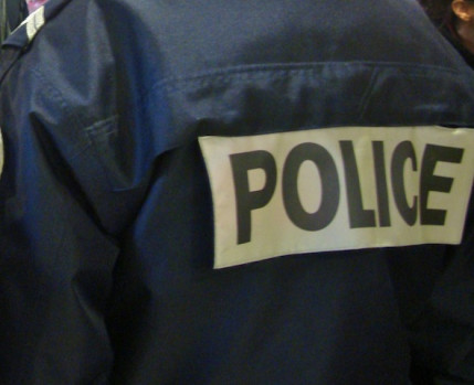 Lyon : un homme se suicide en pleine rue Lyon : un homme se suicide en pleine rue
