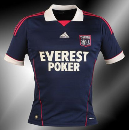 Maillot extérieur bleu marine et rose pour l'OL Maillot extérieur bleu marine et rose pour l'OL