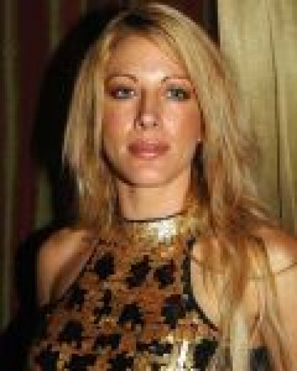 Loana hospitalisée en urgence après une agression! Loana hospitalisée en urgence après une agression!