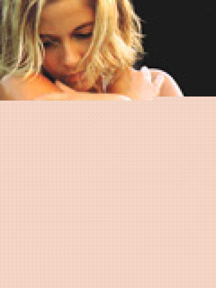 Flavie Flament : seins nus dans Gala ! Flavie Flament : seins nus dans Gala !