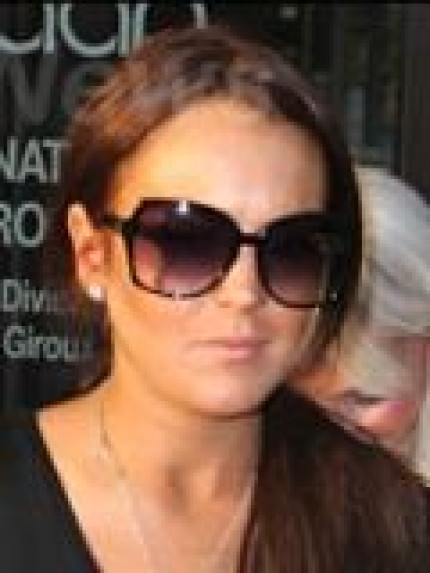 Lindsay Lohan conduite menottée en prison Lindsay Lohan conduite menottée en prison