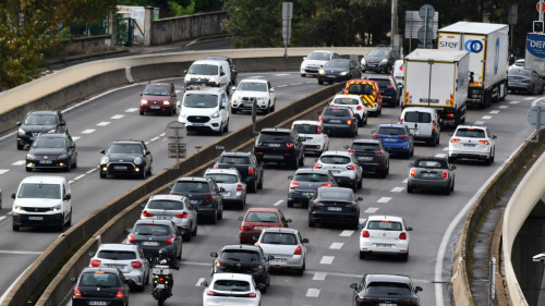 Lyon : trafic chargé attendu ce samedi sur les routes, Bison Futé voit orange en Auvergne-Rhône-Alpes Lyon : trafic chargé attendu ce samedi sur les routes, Bison Futé voit orange en Auvergne-Rhône-Alpes