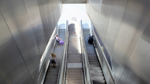 TCL : un vaste plan de r&eacute;novation des ascenseurs et escalators lanc&eacute; d&egrave;s mars  Plus dynamique :