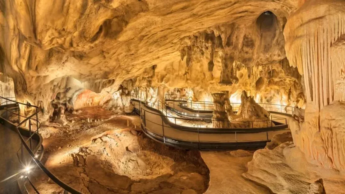 Évadez-vous en Auvergne-Rhône-Alpes à la Grotte de Chauvet !