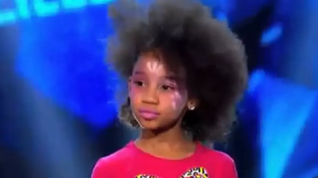 Elysha, 7 ans, enflamme la scène sur du Beyoncé!