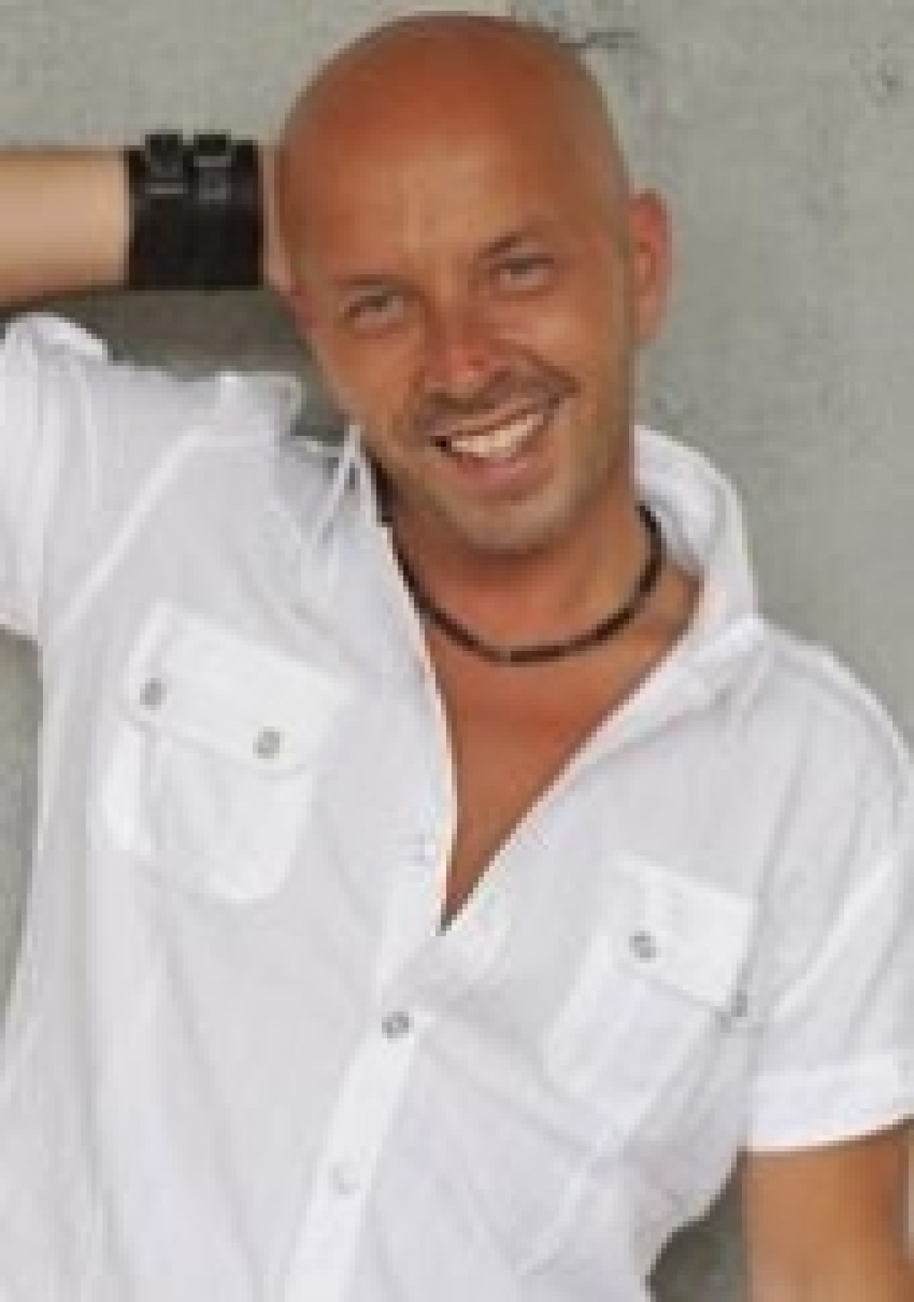 Le pretre de Secret Story 2