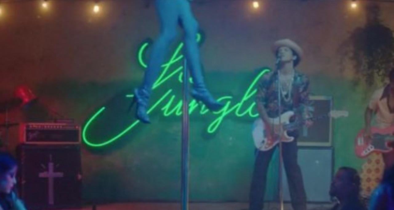 Le clip "chaud" de Bruno Mars Le clip "chaud" de Bruno Mars