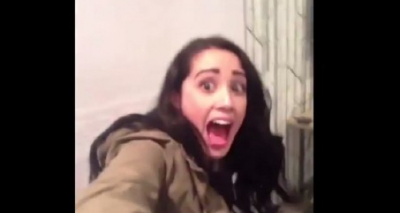 Il compile des Vines où il effraie sa copine Il compile des Vines où il effraie sa copine