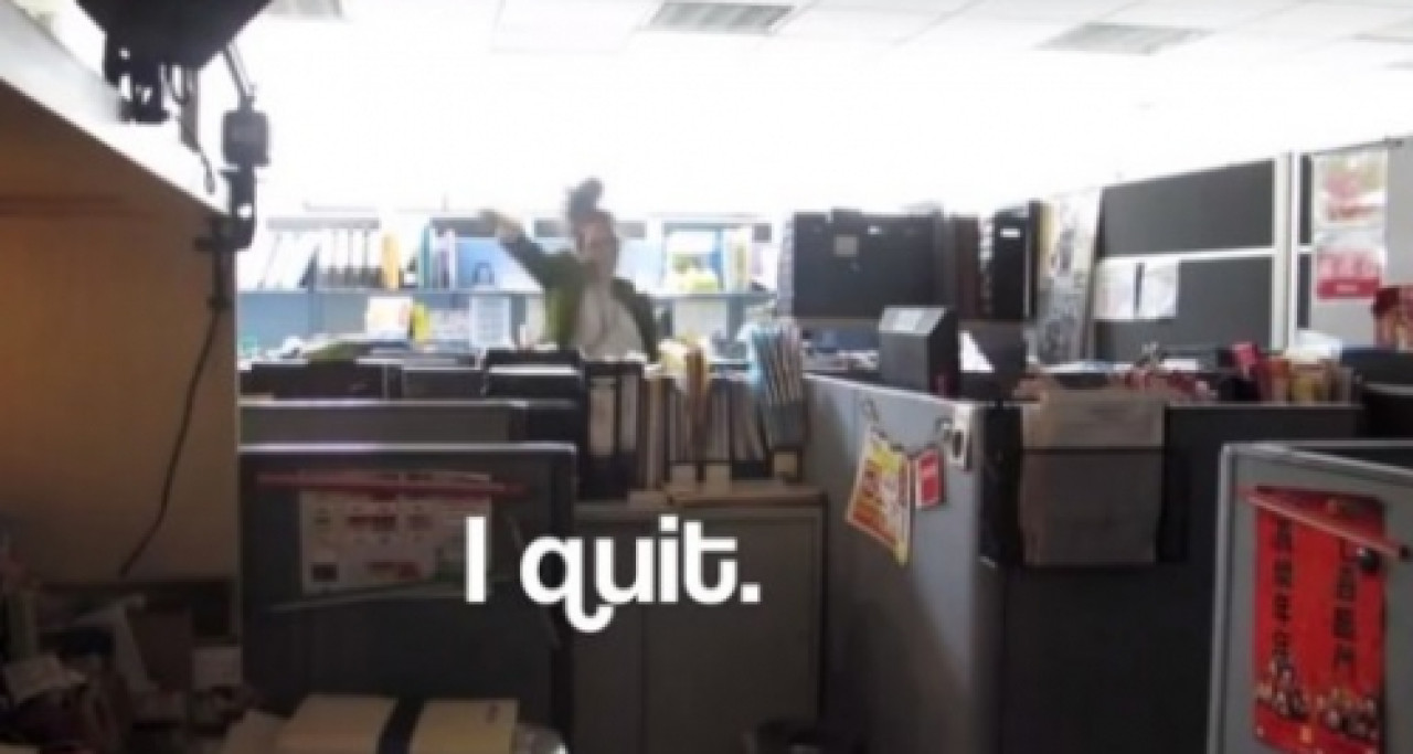 Elle démissionne en dansant (vidéo) Elle démissionne en dansant (vidéo)