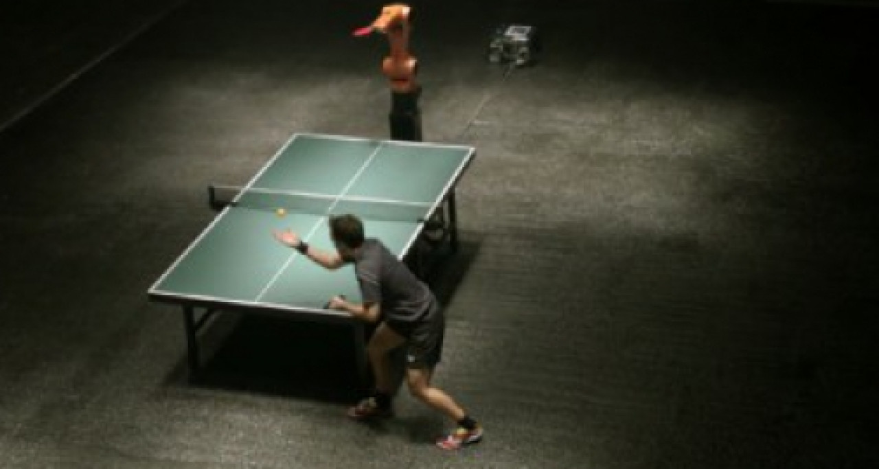 Ping-Pong : Homme VS Machine Ping-Pong : Homme VS Machine