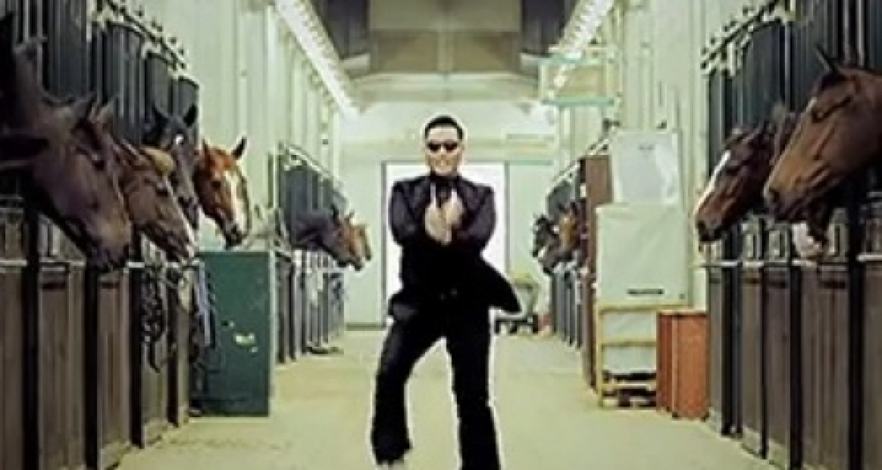 PSY: sa v&eacute;ritable histoire sur Facebook