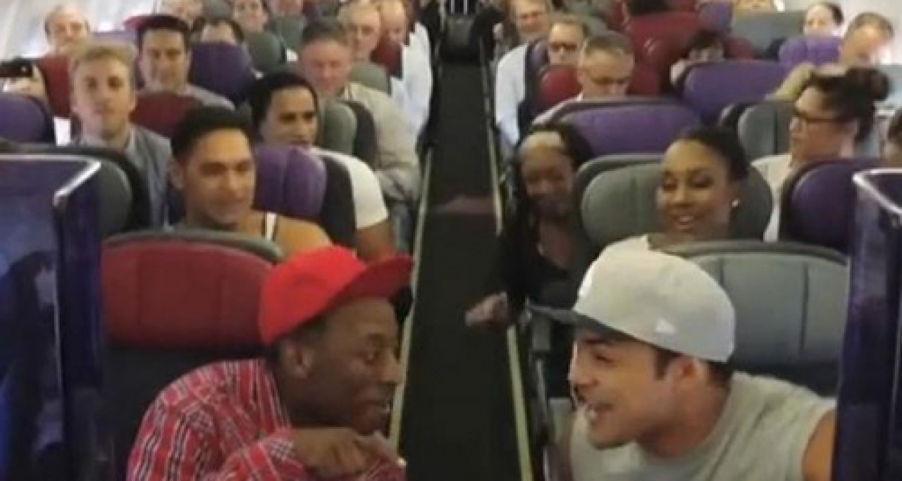 Quand la troupe du Roi Lion prend l'avion Quand la troupe du Roi Lion prend l'avion