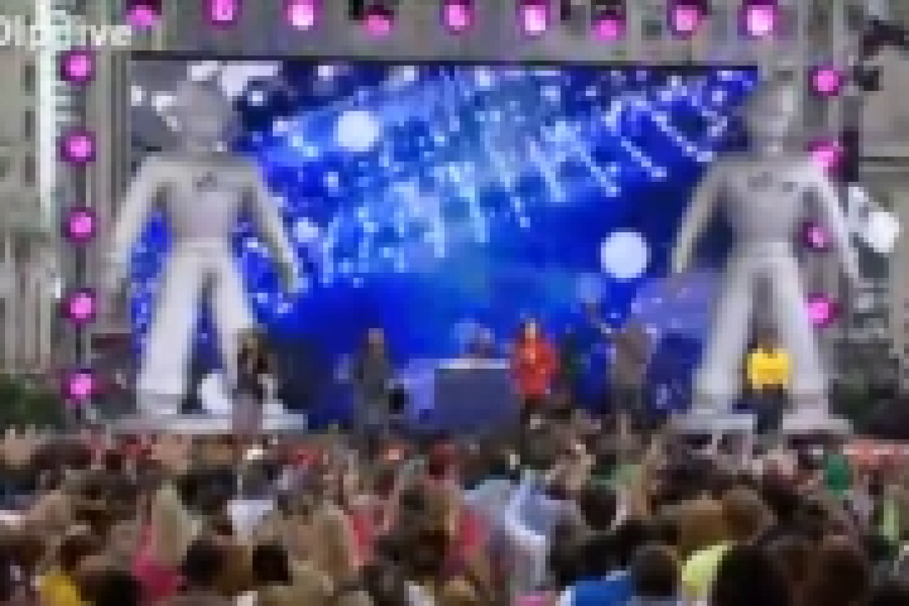BEP I gotta feelin'  Live Flashmob