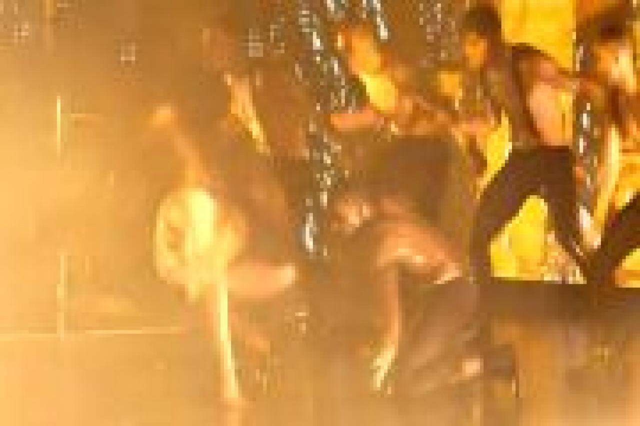 Lady Gaga chute en live