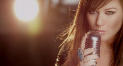 Kelly Clarkson - Stronger