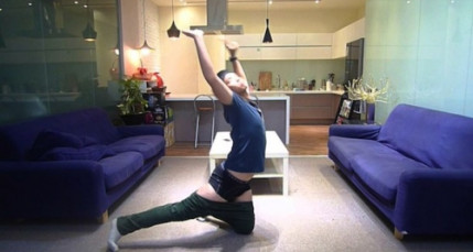 Comment mettre un pantalon sans les mains Comment mettre un pantalon sans les mains